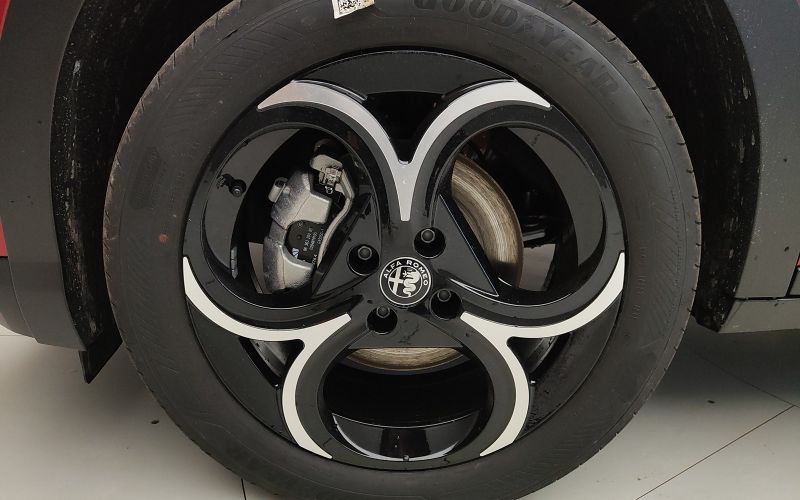 JUNIOR 1.2 136CV HYBRID EDCT6 SPECIALE